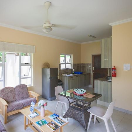 Beau Bassin Inn Baie Lazare  外观 照片